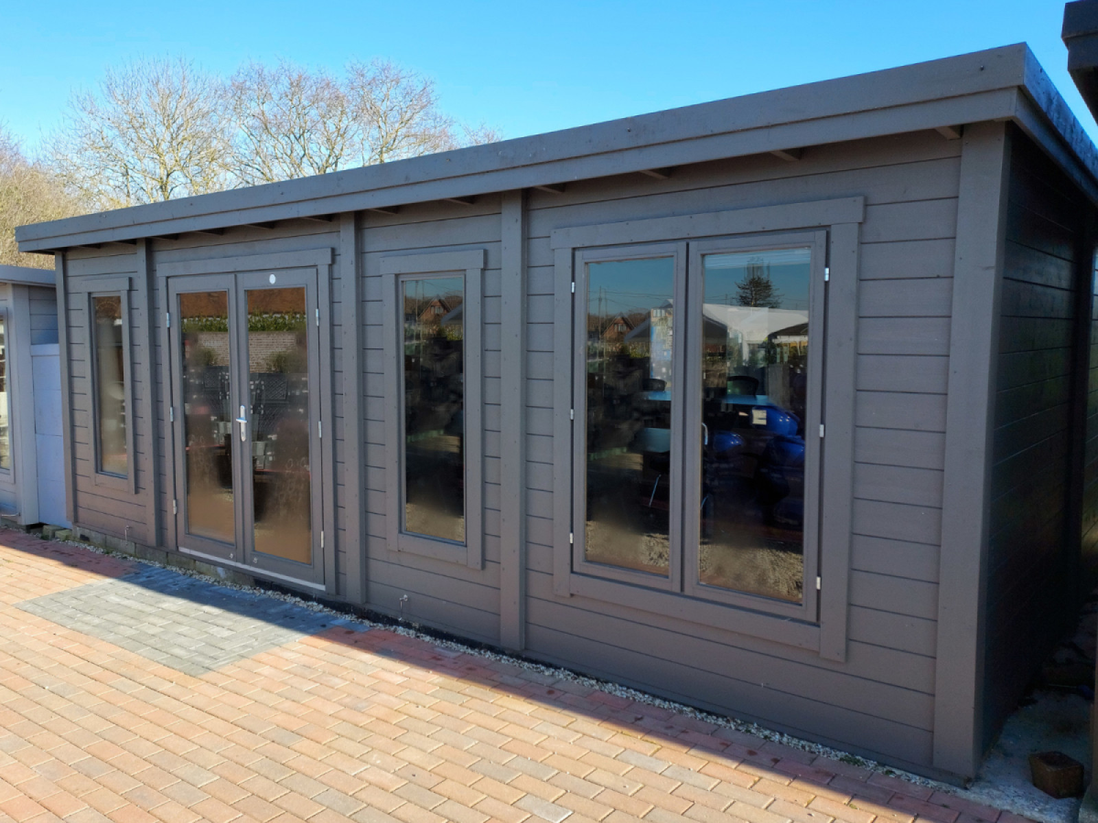 Lillevilla 360 Log Cabin (Pent 6.80m x 4.40m)